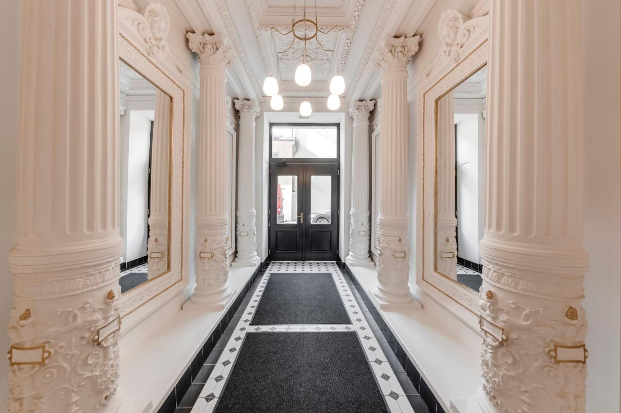 New Town Oases Apartment プラハ エクステリア 写真